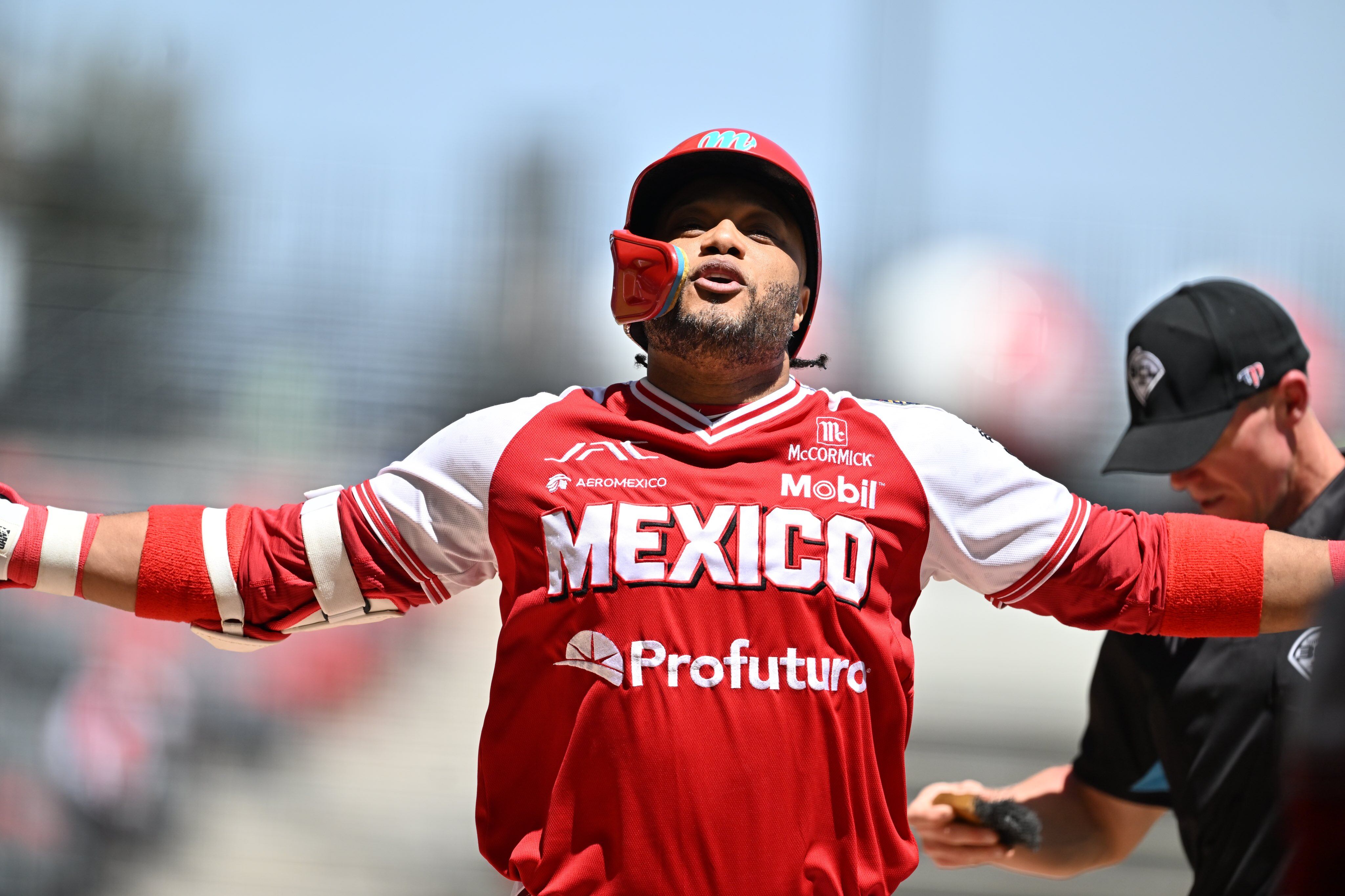 El dominicano menciona que se siente amado en México. (X/@DiablosRojosMX)