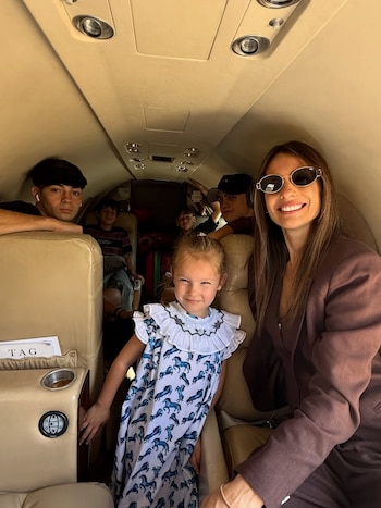 La modelo pasará Navidad junto