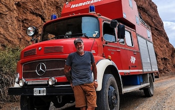Pablo Mel tiene 54 años y actualmente vive en Salta con su nueva pareja, a quien conoció en este nuevo camino