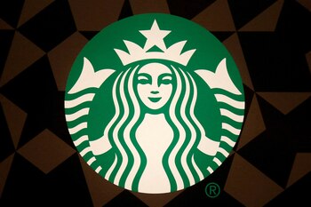 Starbucks cierra sus locales en