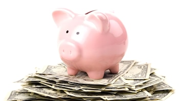 ¿Cuánto dinero deberías tener en tu fondo de emergencia según tu edad?