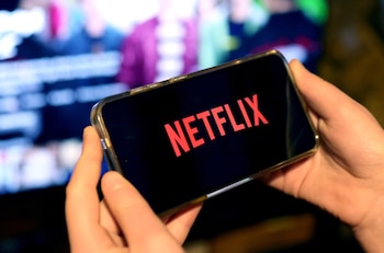 Netflix tiene planeado videos verticales para series y películas. EFE/EPA/NEIL HALL