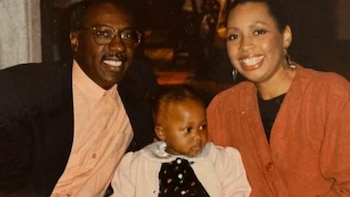 49 puñaladas de madrugada y una bebé sola que durante dos días intentó “curar” a su madre: el asesino serial que mató una única vez