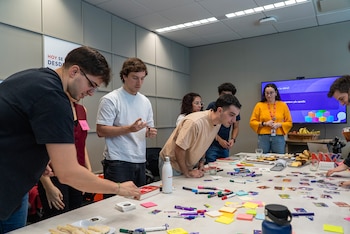 Participantes del programa se involucran