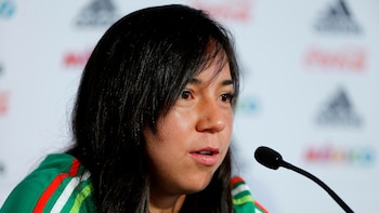 Selecciones femeniles de México vs