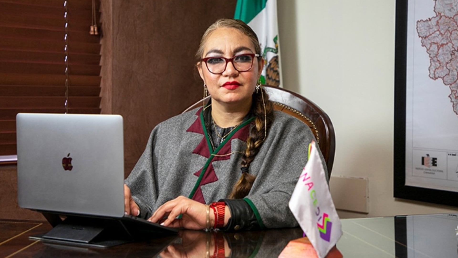 La dimisión de Claudia Arlett Espino se formaliza este 9 de septiembre de 2026 ante la consejera presidenta Guadalupe Taddei Zavala, y el propio instituto confirma el movimiento mediante un comunicado oficial. (TV Azteca)