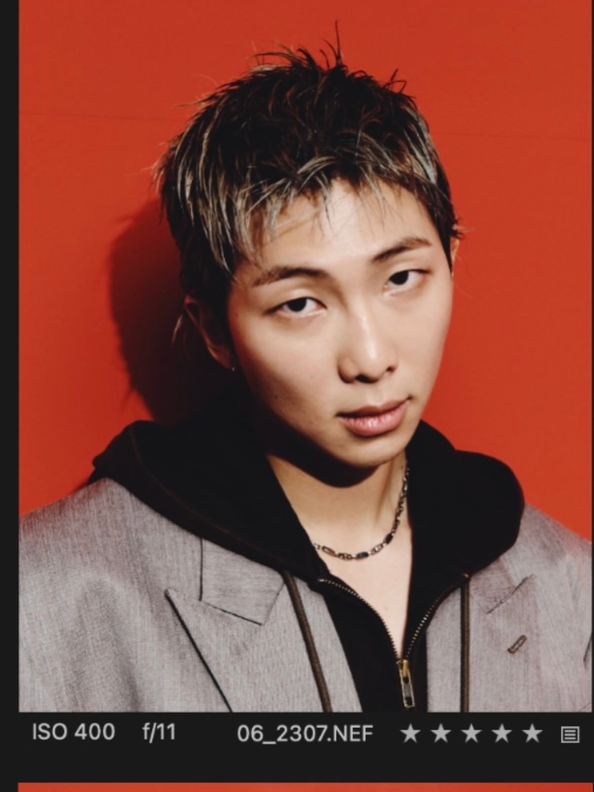 RM, cuyo nombre real es Kim Namjoon, es el líder de BTS y uno de los raperos del grupo.