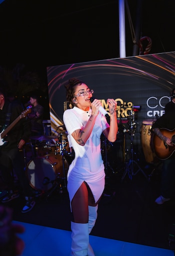 El yate iluminado, el paisaje