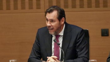 Puente insta a Puigdemont a volver a España aunque le detengan: sería un gesto de liderazgo político, lo tiene a huevo