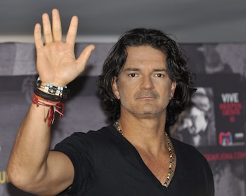 Ricardo Arjona posaba en 2012,