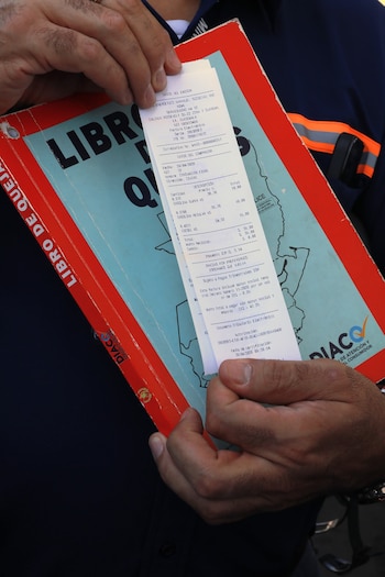 Las autoridades de Guatemala verifican el cumplimiento del subsidio a combustibles en 94 estaciones de servicio durante el primer día de vigencia. (fotografía: Diario de Centroamérica)