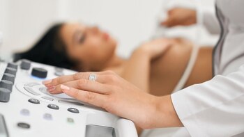 ¿La reducción de senos puede