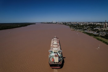 "Gran parte de los commodities salen desde Rosario, San Lorenzo y Puerto San Martín", resalta Claudia (Foto: Shutterstock)