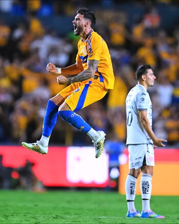 Los Universitarios lograron el pase