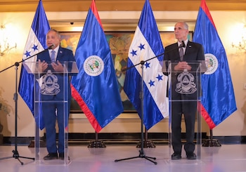 Honduras y Belice buscan ampliar sus relaciones económicas y estratégicas con una agenda que incluye comercio, inversión, seguridad, salud y conectividad.
