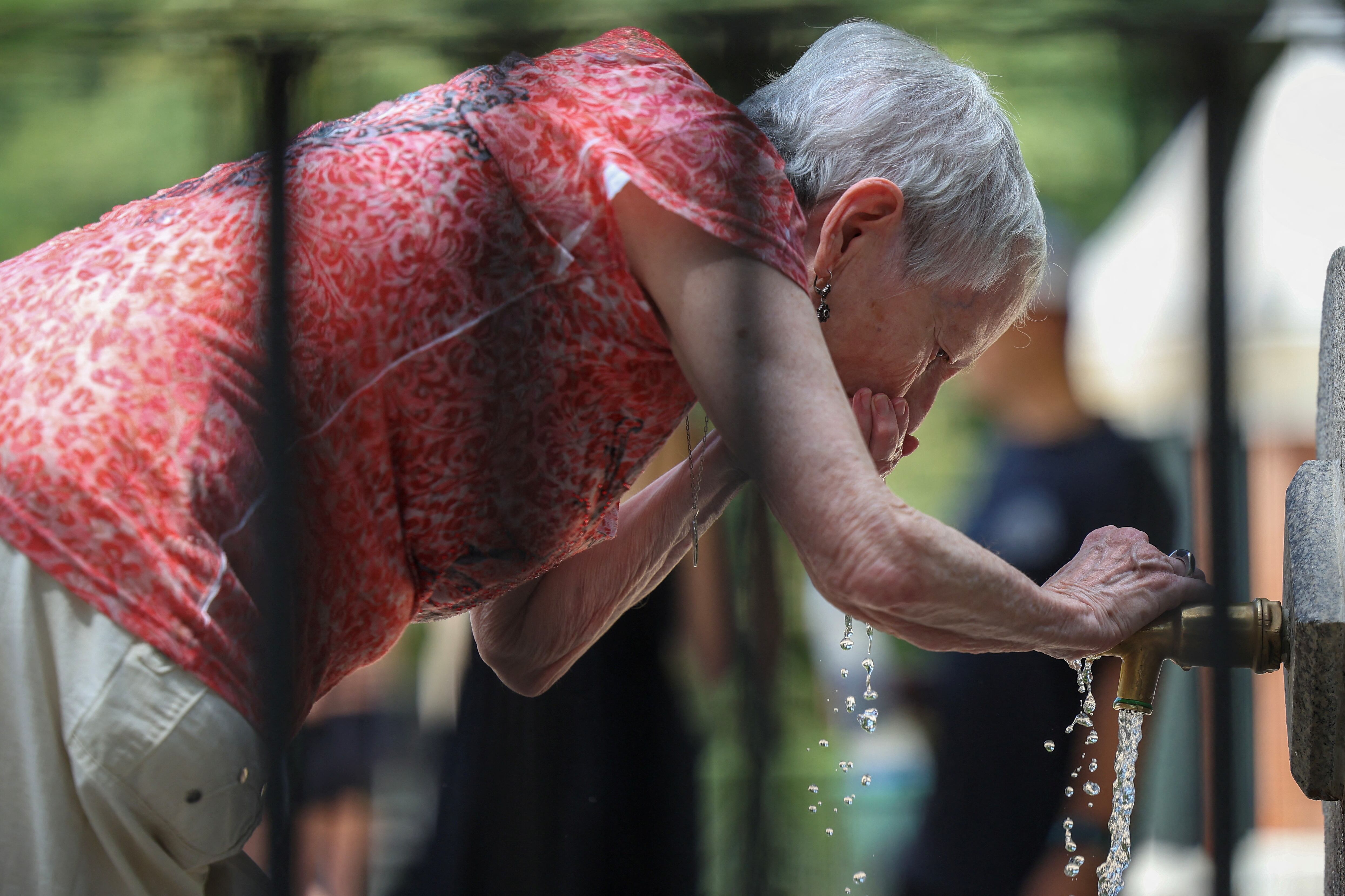 La OMM destaca los riesgos invisibles de las olas de calor y urge sistemas de alerta temprana (REUTERS/Juan Medina)