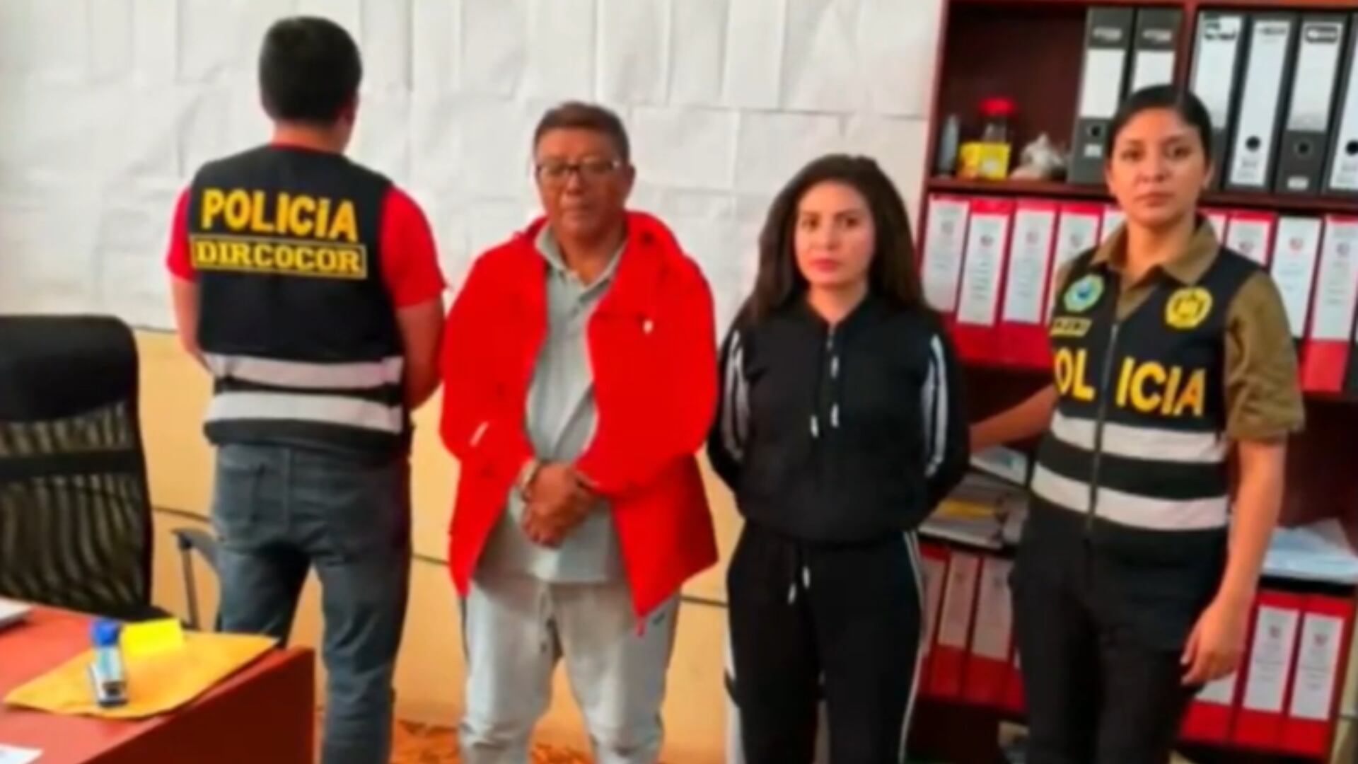 La Policía y la Fiscalía ejecutaron una operación en Cajamarca, donde descubrieron un esquema que usaba documentos simulados para justificar pagos ilícitos| Latina Noticias