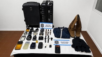 Los elementos secuestrados en la casa de la sospechosa