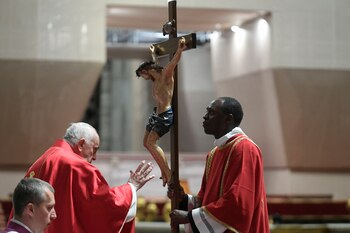 Francisco había encabezado el servicio