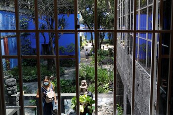 Dos mundos se entrelazan cuando