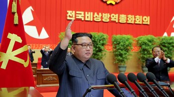 Kim Jong-un criticó los pantalones cortos femeninos: prohibió su uso y dijo que son una “moda capitalista”