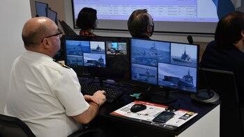 Desde cada puesto de observación,