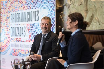 La ministra de Cultura de