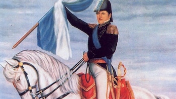 El día que Manuel Belgrano izó la bandera sin autorización y el Triunvirato le respondió con una dura advertencia