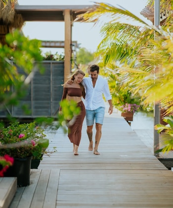 La naturalidad y espontaneidad de los recién casados quedó reflejada en selfies y videos publicados durante la estadía en Aruba