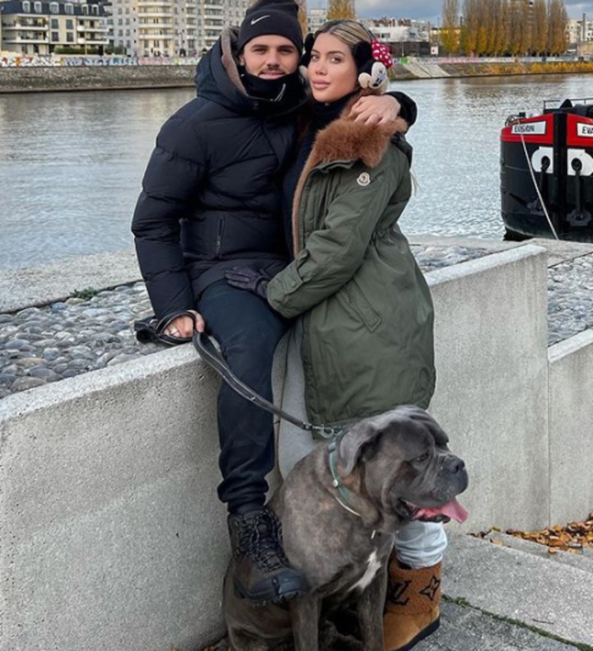 Mauro Icardi y Wanda Nara junto a su mascota cuando vivieron en París