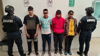 Detiene a cuatro presuntos narcomenudistas y posibles extorsionadores en Chalco, Edomex