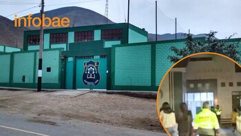 Un grupo de al menos