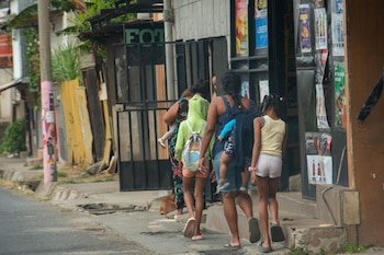 Cerca de 298 mil familias viven en condiciones de pobreza en Costa Rica ante la falta de ingresos para solventar sus necesidades básicas (Cortesía: Semanario Universidad).