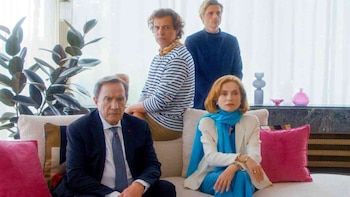 André Marcon, Laurent Laffite, Raphaël Personnaz e Isabelle Huppert en 'La mujer más rica del mundo'