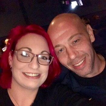 Angharad, la madre de Logan