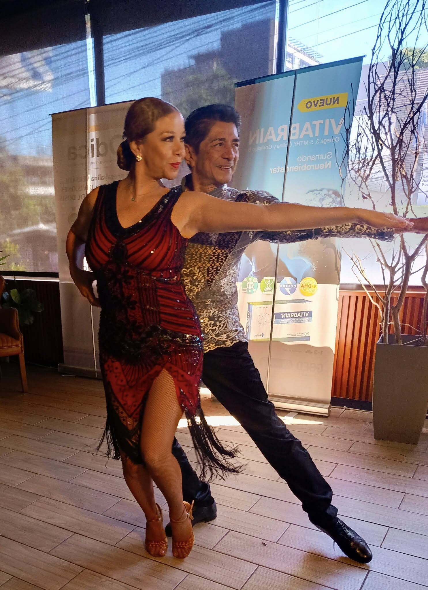 El bailarín y coreógrafo es reconocido en el mundo artístico y cultural por su humildad y carisma. (Foto cortesía redes sociales).