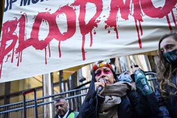 70 personas fueron detenidas en manifestaciones contra la cumbre sobre el Cambio Climático en Glasgow