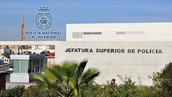 Dos años de prisión para una prostituta por quitar 6.000 euros a un septuagenario en Granada