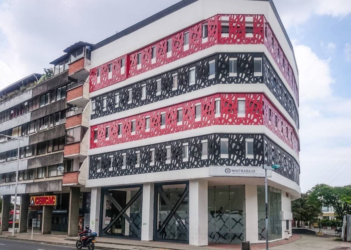 La acción judicial surge tras denuncias sobre fallas en los sistemas de emergencia y posibles riesgos para trabajadores y usuarios. - crédito Google Maps/Jose Noguera