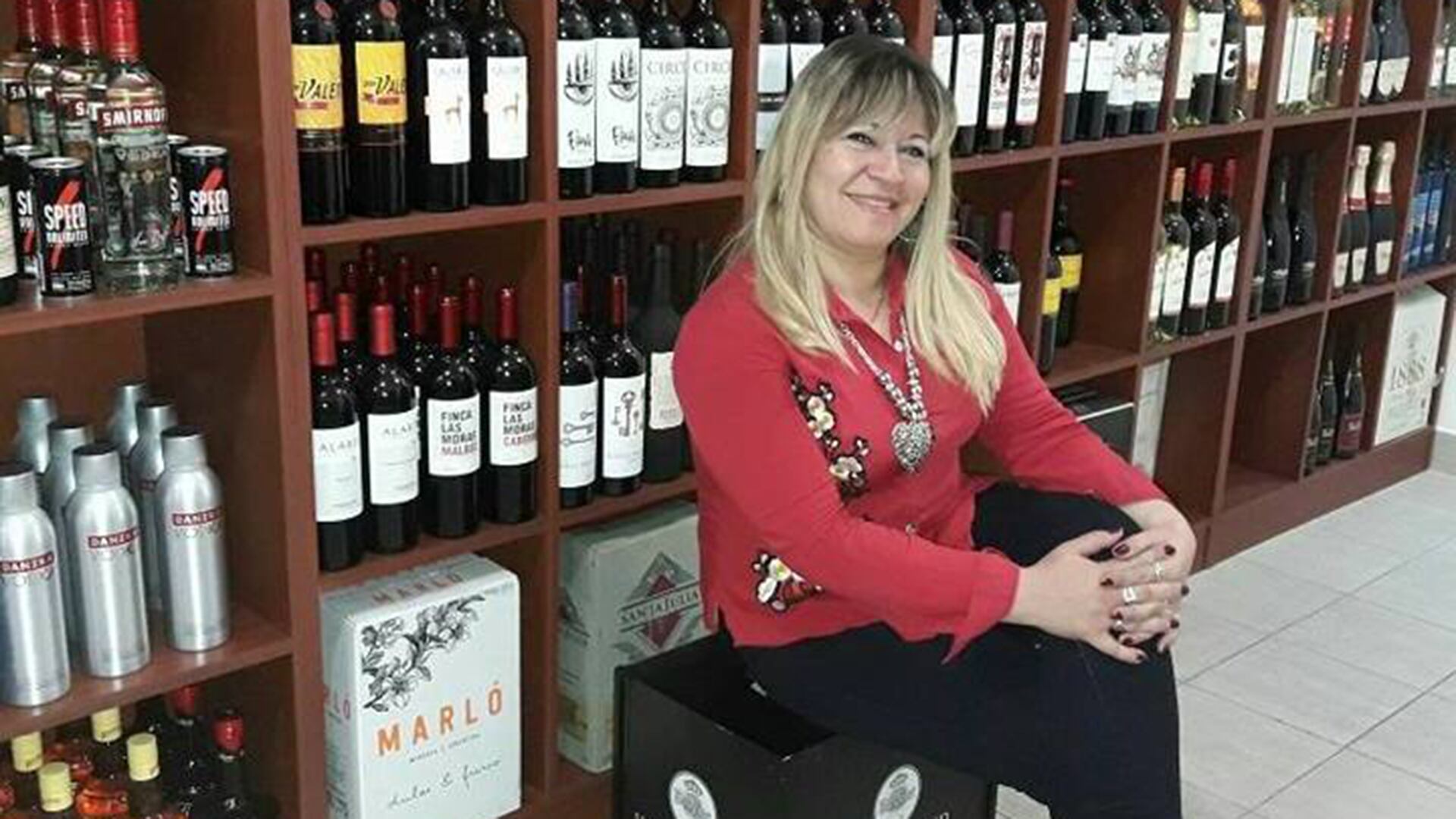 Ana Dominé había enviudado hacía algunos años y era dueña de una distribuidora de bebidas