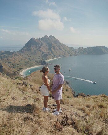 Nicolás Tagliafico y Caro Calvagni