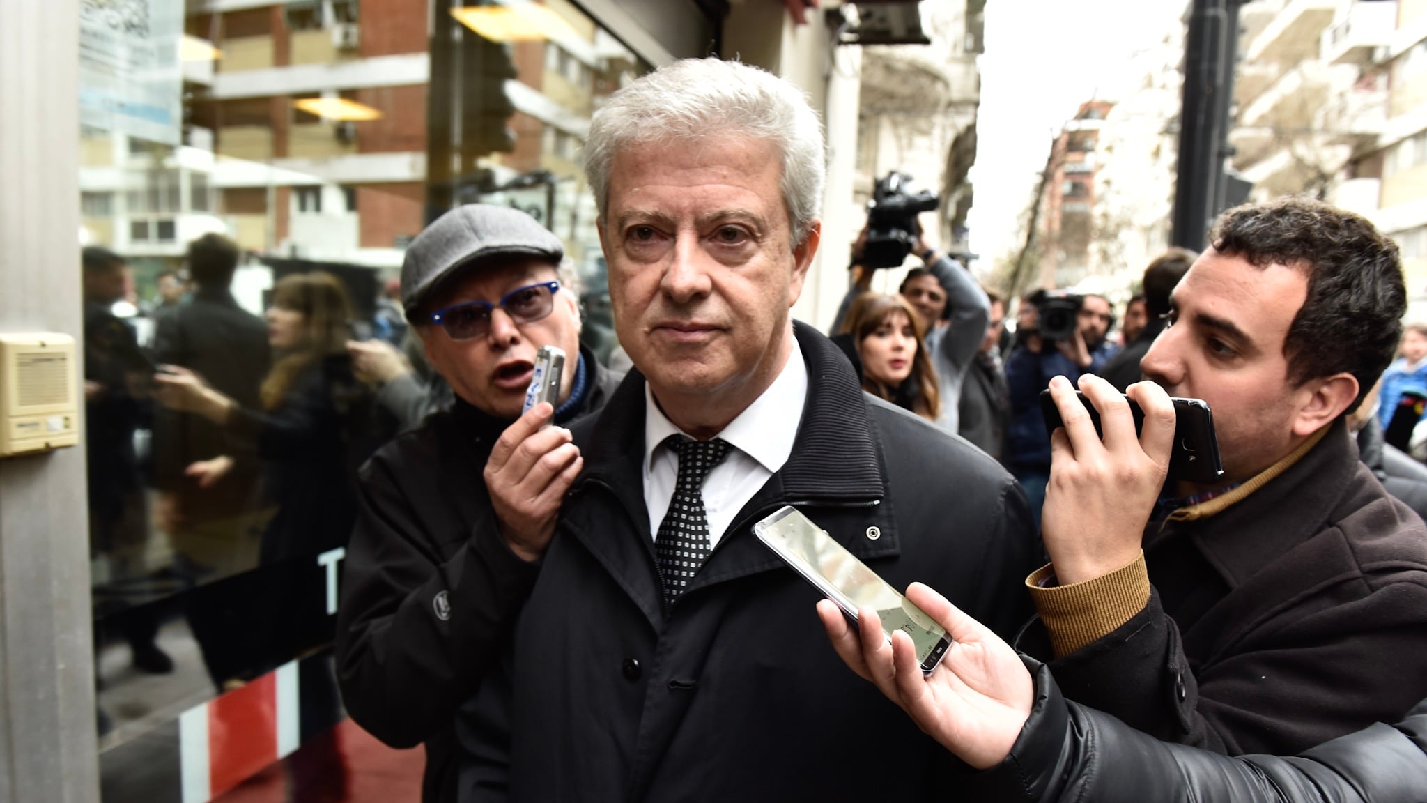 Abogado Carlos Beraldi (Adrián Escandar)