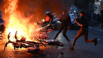 Casi 900 detenidos en los disturbios en Francia tras el triunfo del PSG en la Liga de Campeones