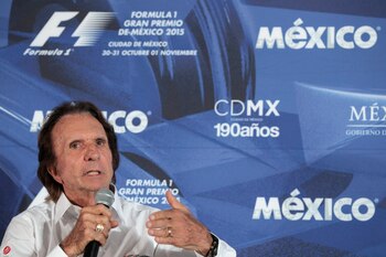 El brasileño Emerson Fittipaldi, campeón