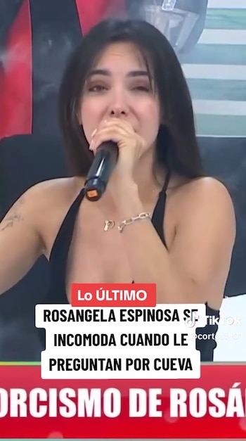 Rosángela Espinoza se incomodó cuando