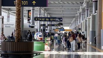 La presidenta Claudia Sheinbaum destacó la presencia de viajeros en el AIFA. (Foto: X/@Claudiashein)