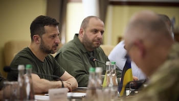 Zelenski nombra a Rustem Umerov como nuevo jefe de los servicios de Inteligencia Exterior de Ucrania