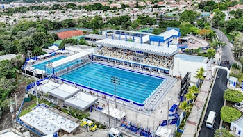 El estadio Jorge "Mágico" González o Estadio "Flor Blanca" fue una de las sedes anteriormente remodeladas previo a los Juegos Centroamericanos y del caribe 2023. (Foto cortesía Secretaría de Prensa de la Presidencia)