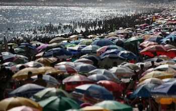 Gente en las playas de