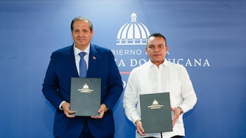 La red pública de salud alcanzó una cobertura superior al 92 % del programa de tuberculosis a través de 1,523 establecimientos. (Foto cortesía Presidencia de la República Dominicana)
